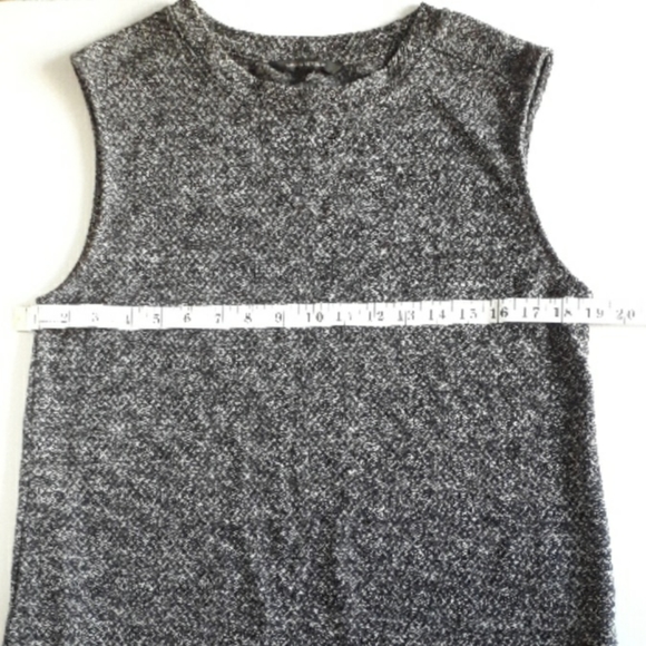 ● Banana Republic | Sweater shirt - Picture 3 of 10